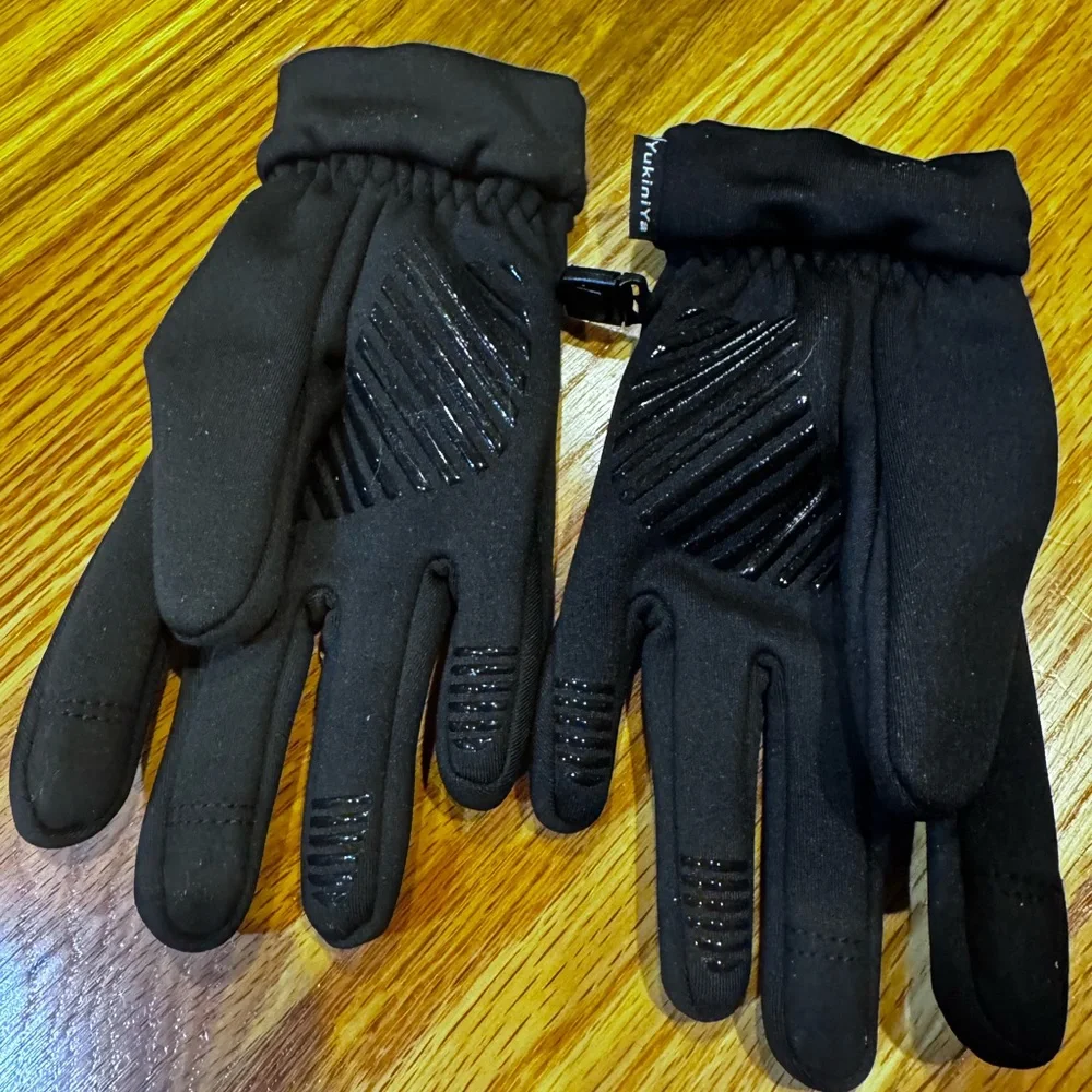 Kids Black Touchscreen Gloves